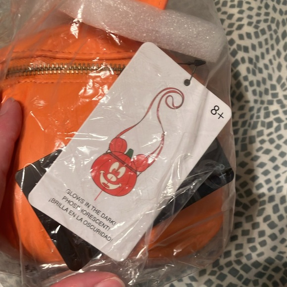 NWT Mickey Pumpkin Bag - Picture 9 of 12